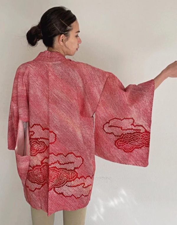 Jaket Kimono dengan Motif Cloud